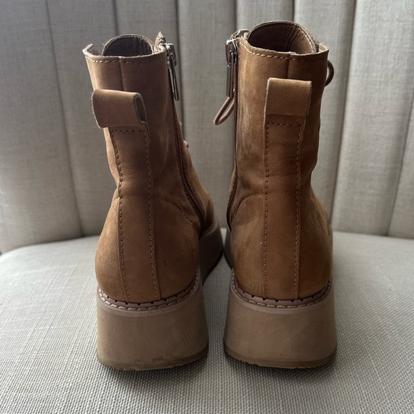 Dolce Vita Adyson Tan Oiled Suede Lace Up Boots - Size 7.5 - Picture 6 of 8